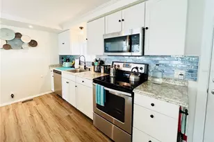 3214 Pink Oak Terrace, Sarasota, FL 34237 - Photo 14