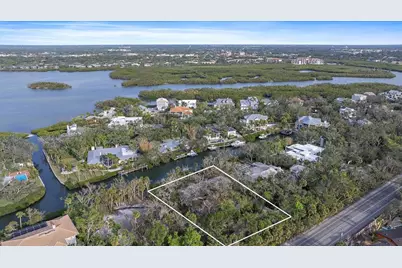 5225 Hidden Harbor Road, Sarasota, FL 34242 - Photo 4