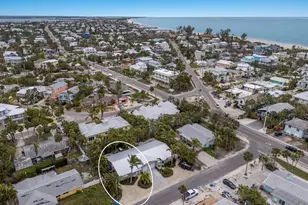 205 82nd St, Holmes Beach, FL 34217 - Photo 32