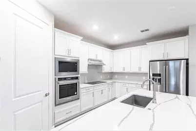 5658 Silverside Pine Court, Bradenton, FL 34211 - Photo 8