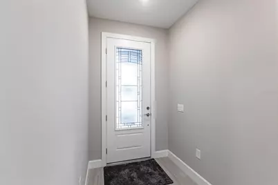 5658 Silverside Pine Court, Bradenton, FL 34211 - Photo 4