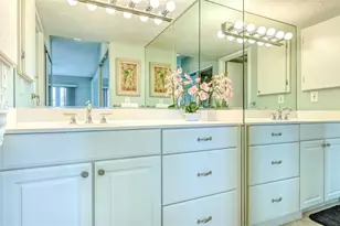 1200 E Peppertree Ln, Sarasota, FL 34242 - Photo 24