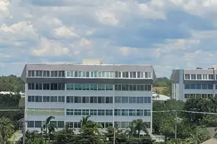 1200 E Peppertree Ln, Sarasota, FL 34242 - Photo 30