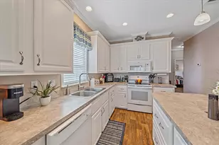 214 Bimini Dr, Palmetto, FL 34221 - Photo 16