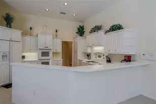 7005 Stanhope Pl, University Park, FL 34201 - Photo 14