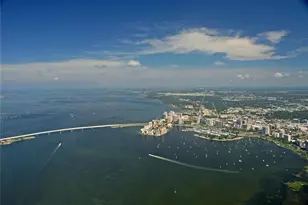 430 Kumquat Ct, Sarasota, FL 34236 - Photo 10