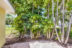 6606 Holmes Blvd, Holmes Beach, FL 34217 - Photo 30