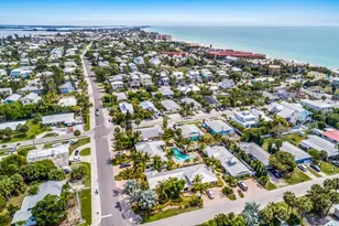 6606 Holmes Blvd, Holmes Beach, FL 34217 - Photo 38