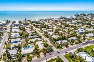 6606 Holmes Blvd, Holmes Beach, FL 34217 - Photo 6