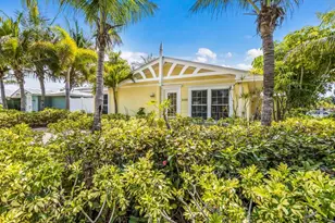 6606 Holmes Blvd, Holmes Beach, FL 34217 - Photo 2