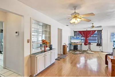 2202 21st Street W, Bradenton, FL 34205 - Photo 14