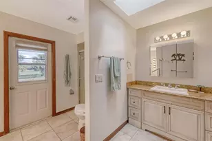 3837 Torrey Pines Blvd, Sarasota, FL 34238 - Photo 10