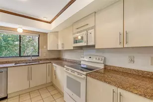 3837 Torrey Pines Blvd, Sarasota, FL 34238 - Photo 4