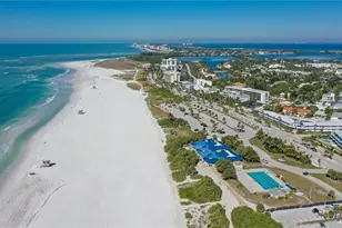 132 Harrison Dr, Sarasota, FL 34236 - Photo 18