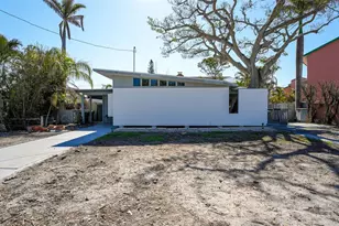 132 Harrison Dr, Sarasota, FL 34236 - Photo 16