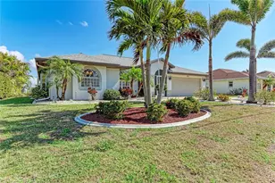 221 Fairway Rd, Rotonda West, FL 33947 - Photo 2