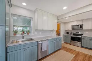 3278 Village Green Dr, Sarasota, FL 34239 - Photo 20