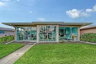 3278 Village Green Dr, Sarasota, FL 34239 - Photo 44