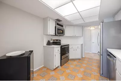 800 Benjamin Franklin Drive #608, Sarasota, FL 34236 - Photo 14