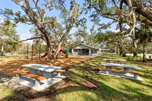 1228 Wagon Wheel Dr, Sarasota, FL 34240 - Photo 24