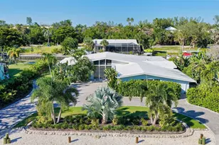 619 Buttonwood Dr, Longboat Key, FL 34228 - Photo 2