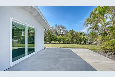 619 Buttonwood Drive, Longboat Key, FL 34228 - Photo 32