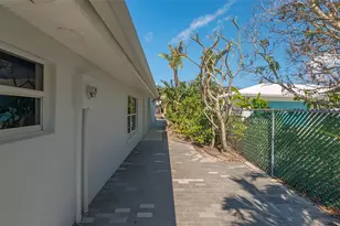 619 Buttonwood Dr, Longboat Key, FL 34228 - Photo 58