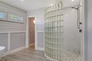 619 Buttonwood Dr, Longboat Key, FL 34228 - Photo 42