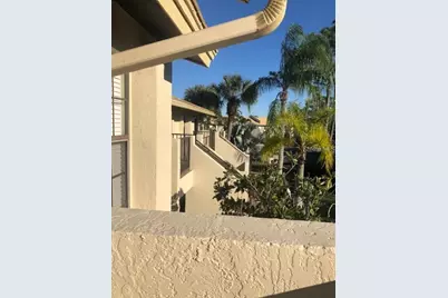 4570 Weybridge #32, Sarasota, FL 34235 - Photo 4