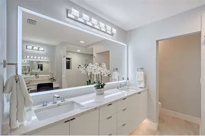 650 Golden Gate Point #403, Sarasota, FL 34236 - Photo 26