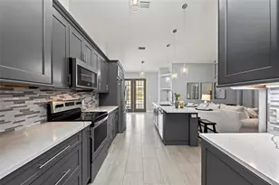 14730 1st Ave E, Bradenton, FL 34212 - Photo 8