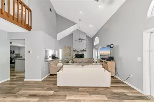 6145 Bonaventure Ct, Sarasota, FL 34243 - Photo 6