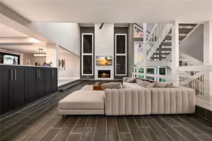 5236 Siesta Cove Dr, Sarasota, FL 34242 - Photo 6