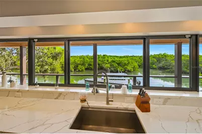 5236 Siesta Cove Drive, Sarasota, FL 34242 - Photo 14