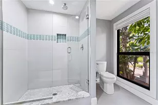 5236 Siesta Cove Dr, Sarasota, FL 34242 - Photo 22