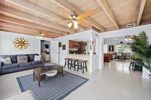 327 Avenida Milano, Sarasota, FL 34242 - Photo 12