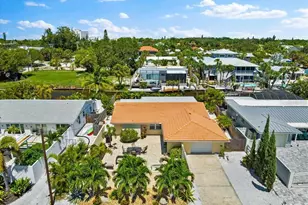 327 Avenida Milano, Sarasota, FL 34242 - Photo 2