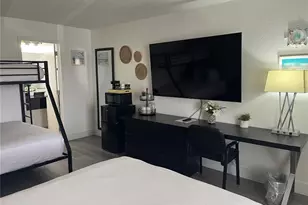 7150 N Tamiami Trl, Sarasota, FL 34243 - Photo 4