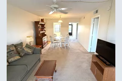 435 30th Avenue W #D303, Bradenton, FL 34205 - Photo 4