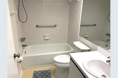 435 30th Avenue W #D303, Bradenton, FL 34205 - Photo 10