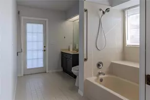 1211 Peridot Ln, Sun City Center, FL 33573 - Photo 26