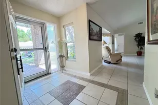 5714 Garden Lakes Fern, Bradenton, FL 34203 - Photo 2