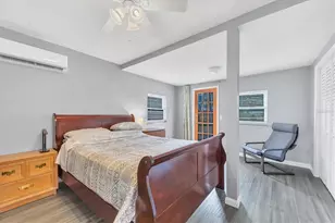 2305 Novus St, Sarasota, FL 34237 - Photo 10