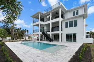 597 Buttonwood Dr, Longboat Key, FL 34228 - Photo 8