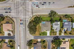 1101 N Cypress Point Dr, Venice, FL 34293 - Photo 12