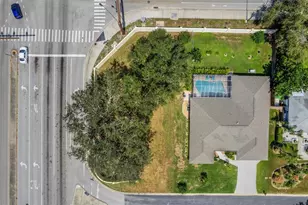 1101 N Cypress Point Dr, Venice, FL 34293 - Photo 4