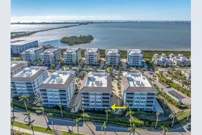 383 Aruba Circle #102, Bradenton, FL 34209 - Photo 1