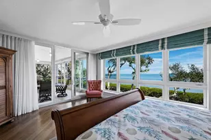 2410 Harbourside Dr, Longboat Key, FL 34228 - Photo 32