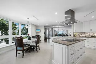 2410 Harbourside Dr, Longboat Key, FL 34228 - Photo 16