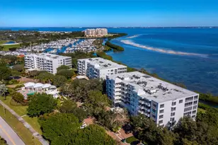 2410 Harbourside Dr, Longboat Key, FL 34228 - Photo 42